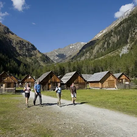 Gastehaus Trattner 3*